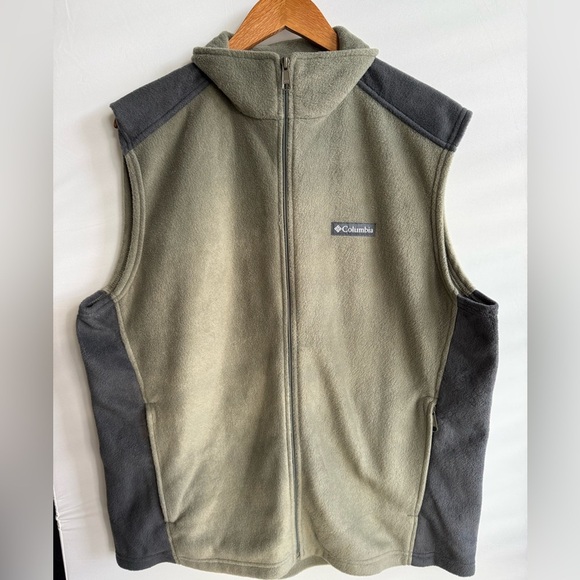 Columbia Other - Columbia fleece vest • Men’s size large